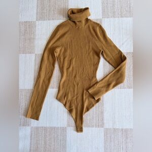 Abercrombie & Fitch Ribbed Turtleneck Mustard Bodysuit